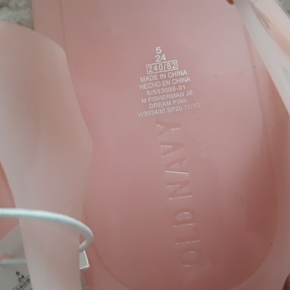 NWT Size 5 Dream Pink Jelly Cage Buckle Sandals - Picture 9 of 11